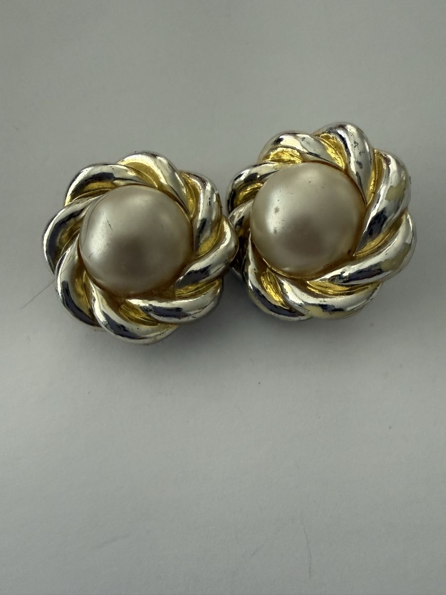 Orecchini pendenti & Orecchini a lobo: Ohrclips 2 Stück Modeschmuck – Usato da Pfeffikon LU venduto da pepino17